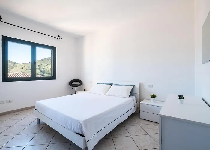 Sea 10min Modern House With Pool In The Hills *