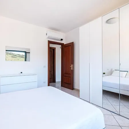 Appartement Sea 10min Modern House With Pool In The Hills San Teodoro (Sardinia)